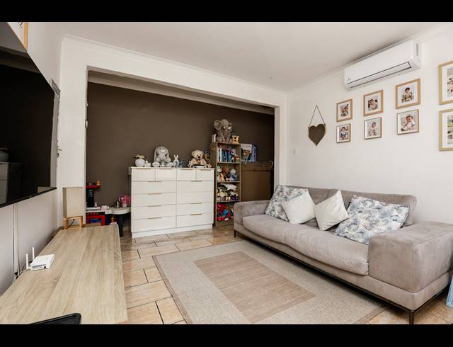 3 BEDROOM HOUSE FOR SALE IN KENVILLE